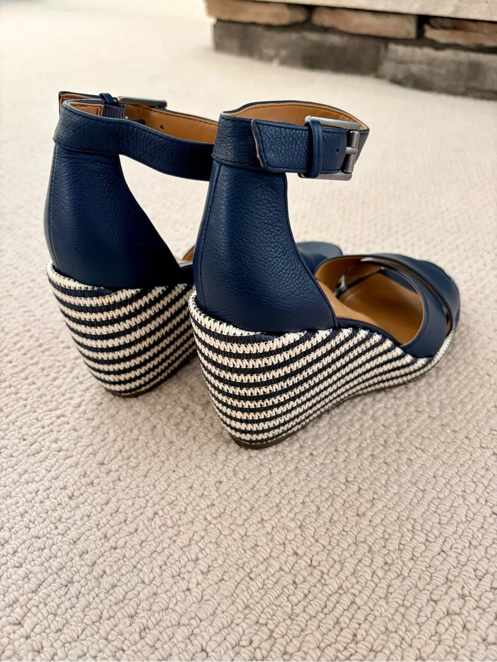 Vionic Navy Leather Ankle-Strap Wedge Sandals Size 6 NWOT